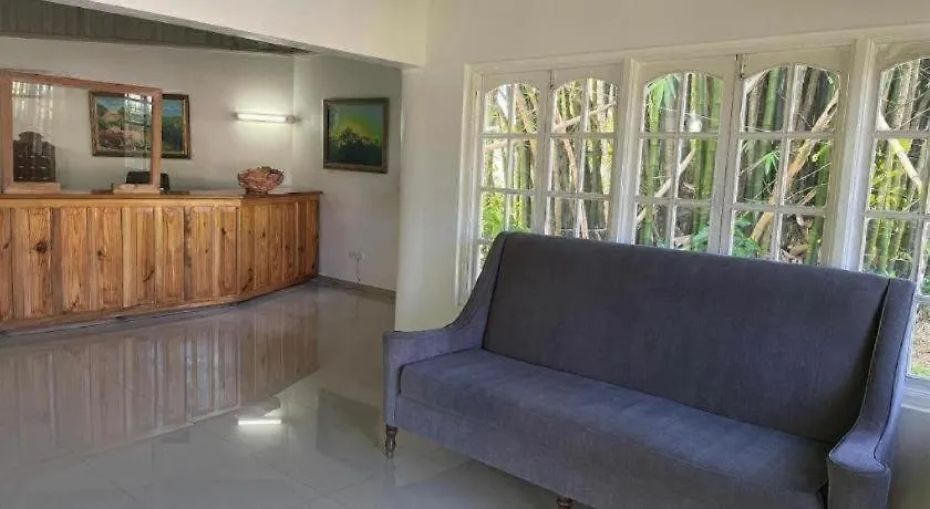 Gold Nugget Hotel Negril 3*,