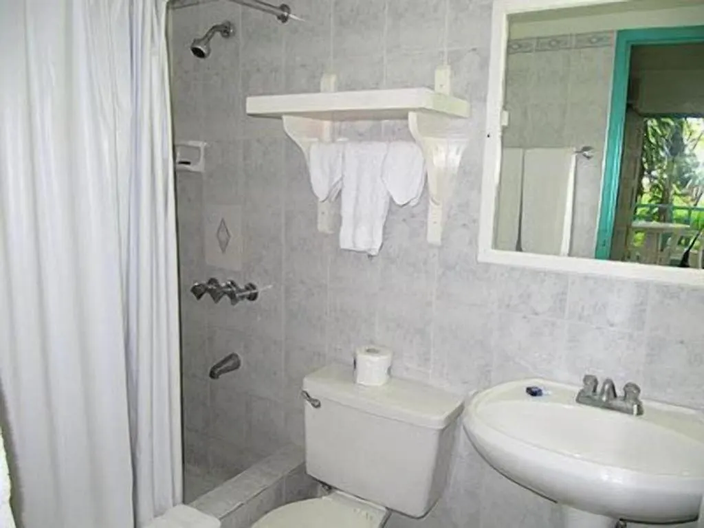 Gold Nugget Hotel Negril