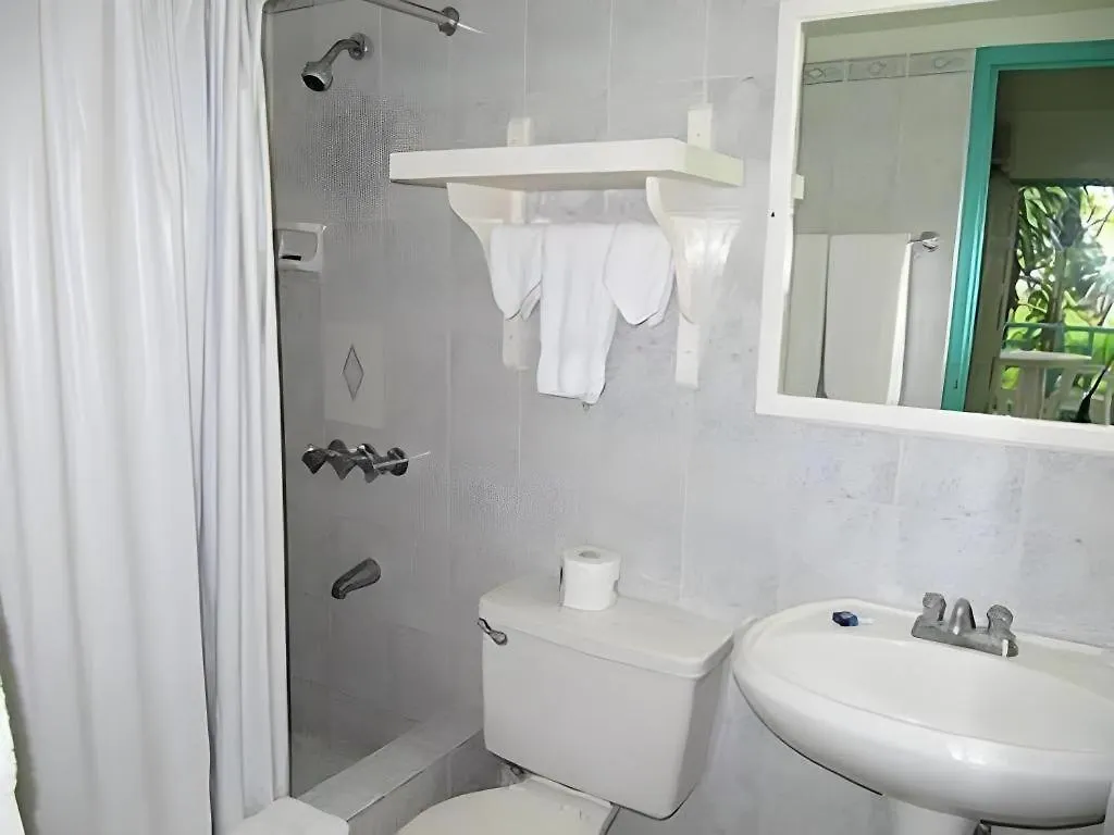 Gold Nugget Hotel Negril