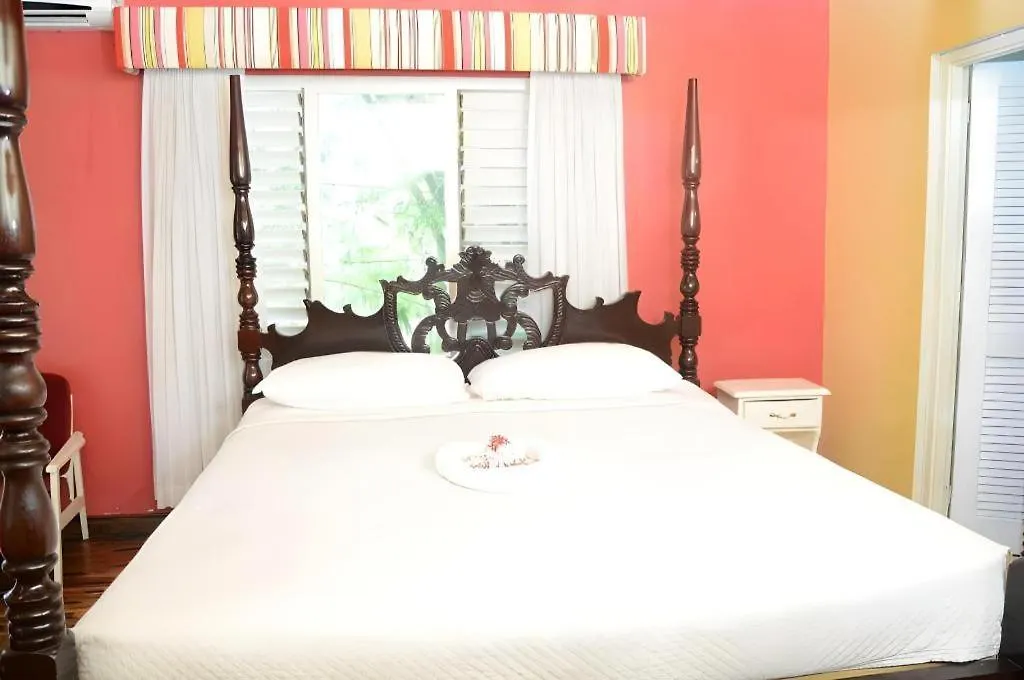 Gold Nugget Hotel Negril Jamaïque