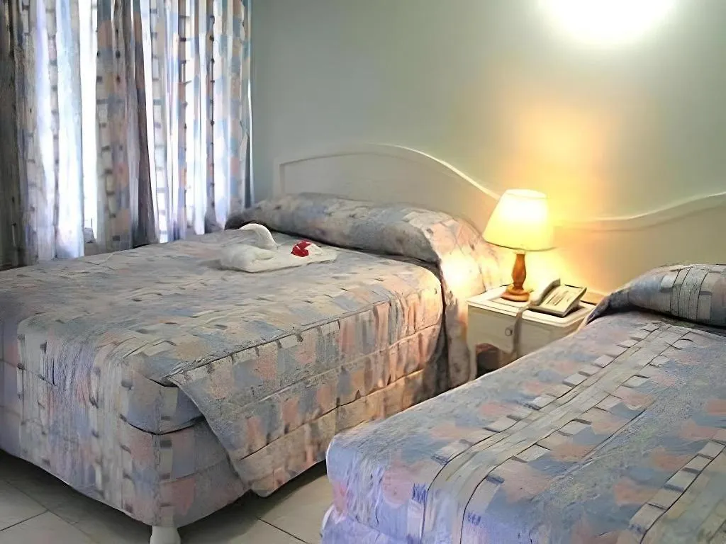Gold Nugget Hotel Negril Giamaica
